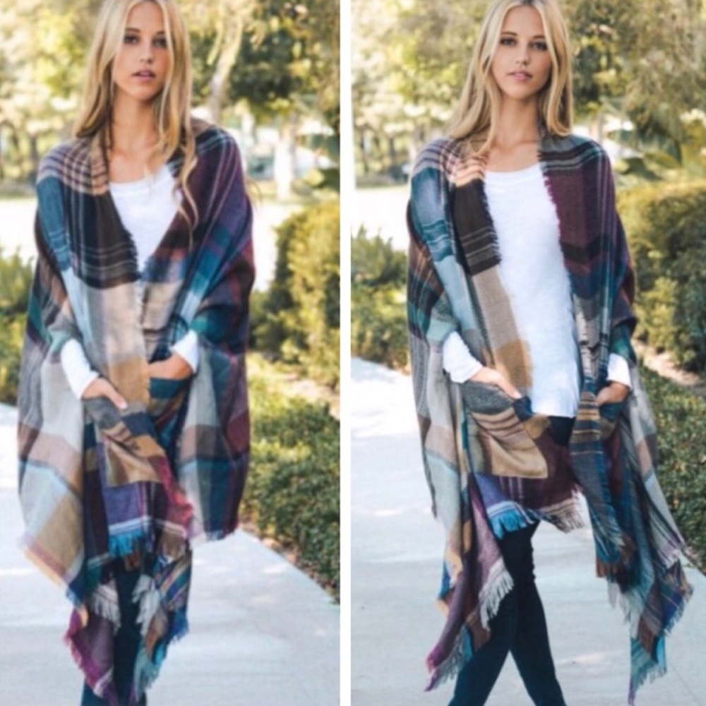 NWT Camel Plaid Ruana Poncho